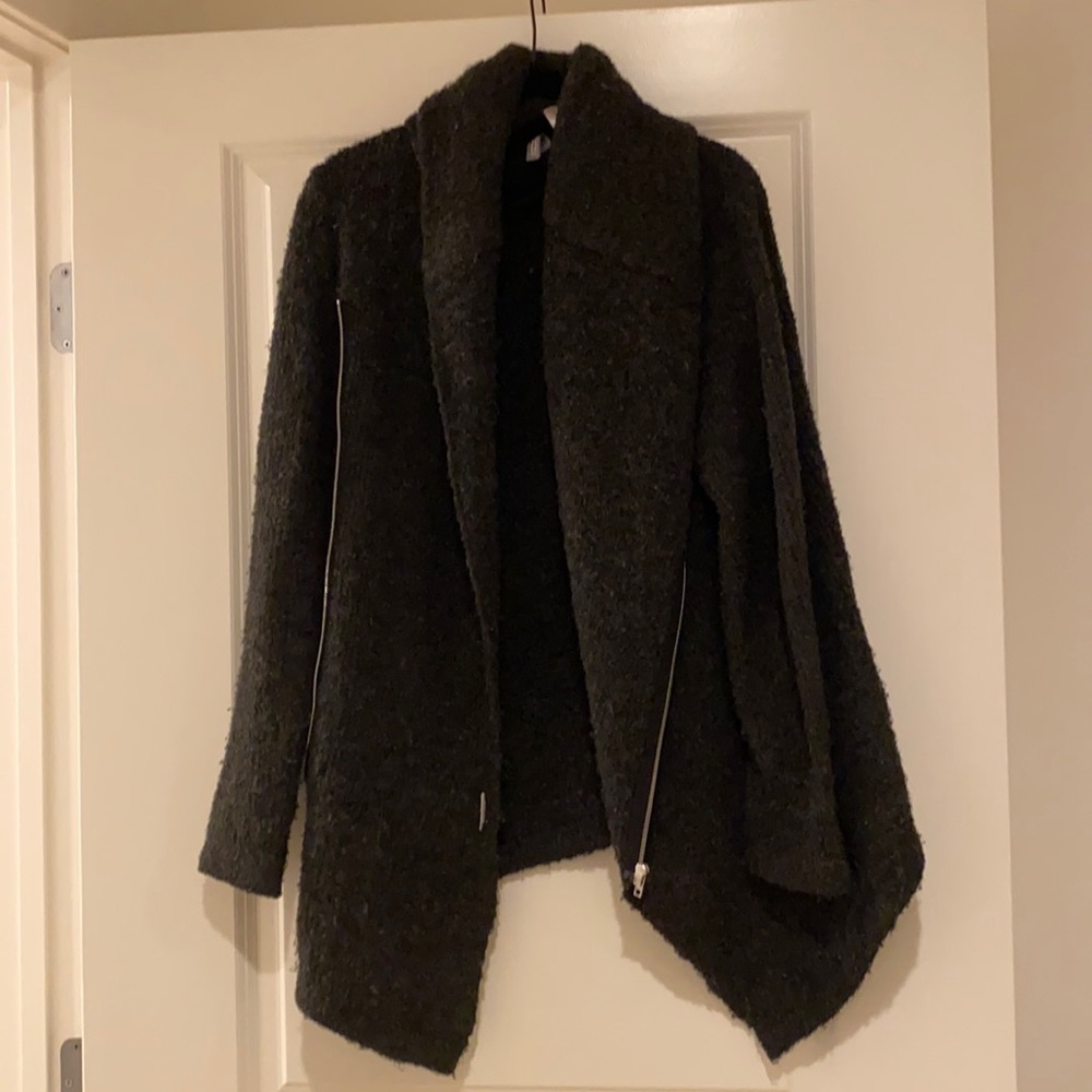 Men’s Zara dark grey sweater